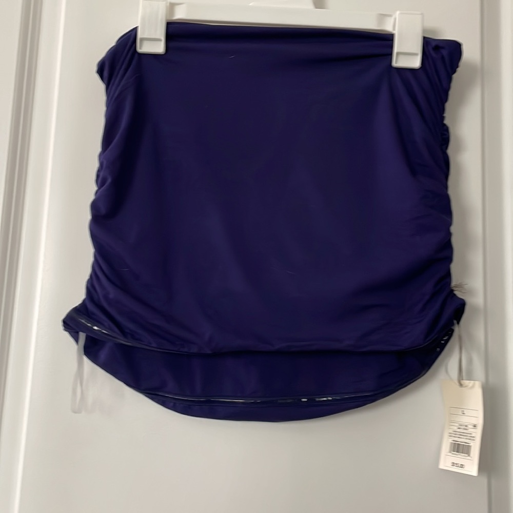 Woman top. - Picture 8 of 8